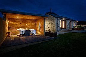 Cow Parsley Cottage - luxury outdoor baths