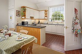 Pippin Cottage - kitchen